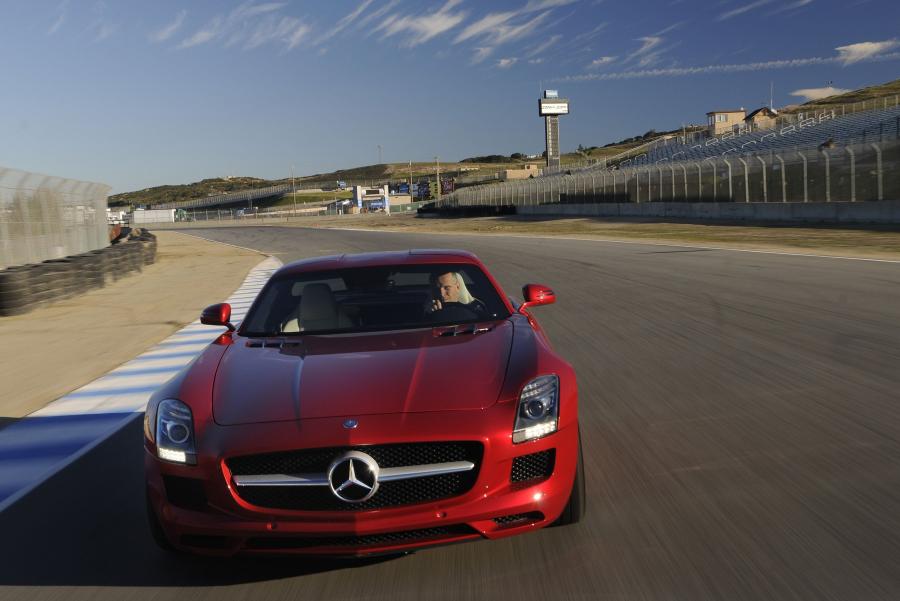  Mercedes-Benz SLS AMG 2010 года  (фото 165 из 526)
